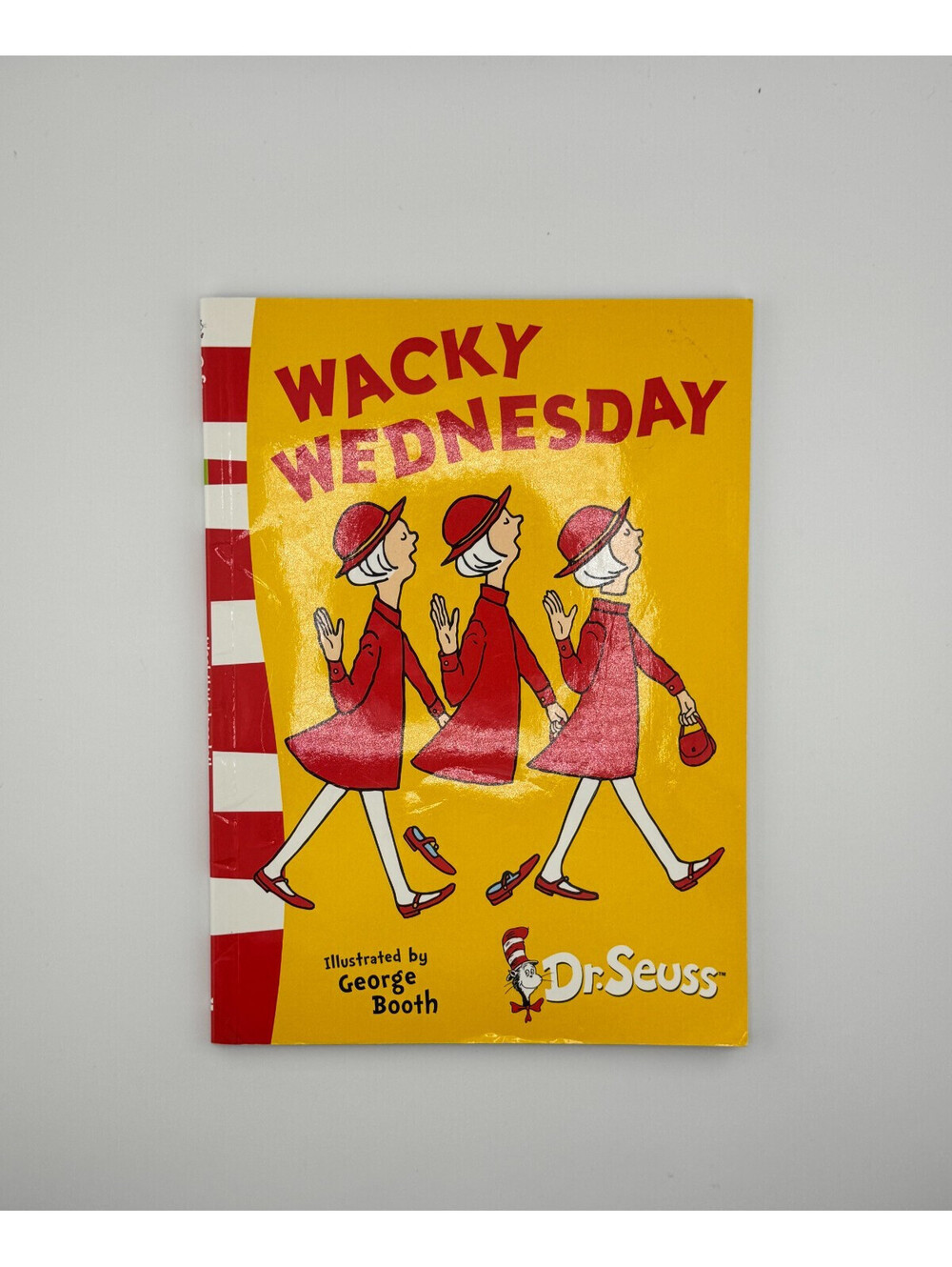 📚 Wacky Wednesday by Dr. Seuss (Paperback, Illustrated by George Booth)